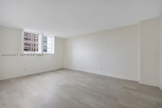 Property Photo: 90 Edgewater Dr 514 FL 33133