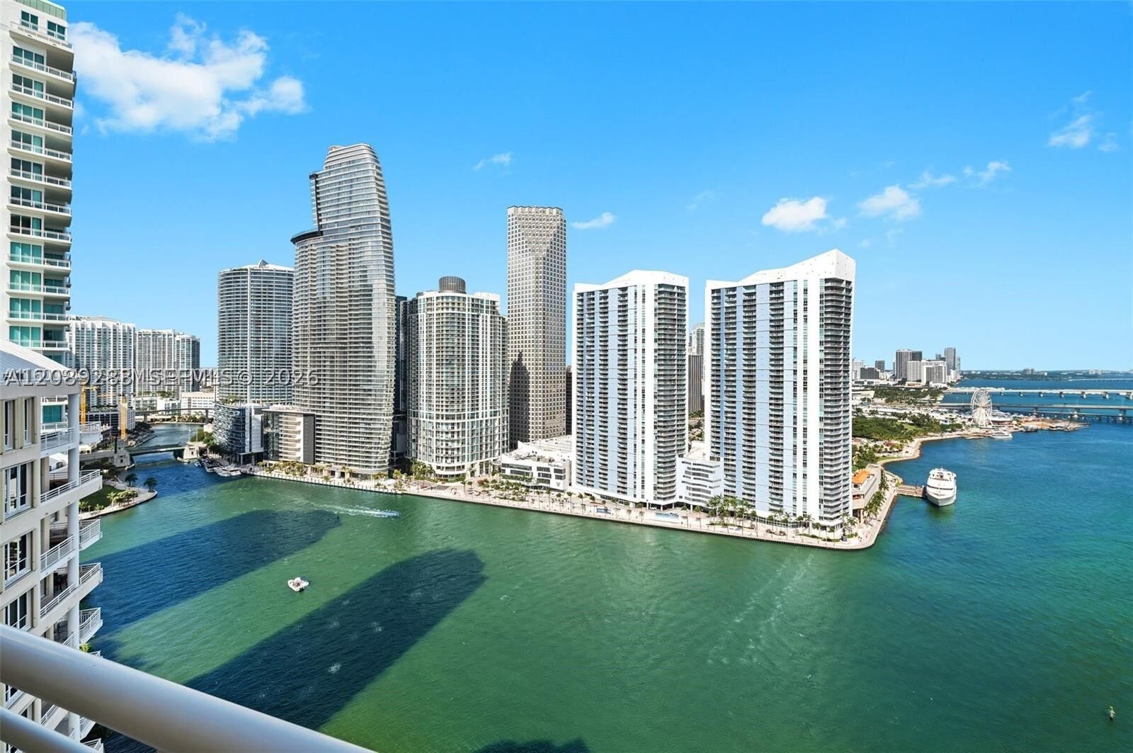 Property Photo:  888 Brickell Key Dr 2912  FL 33131 