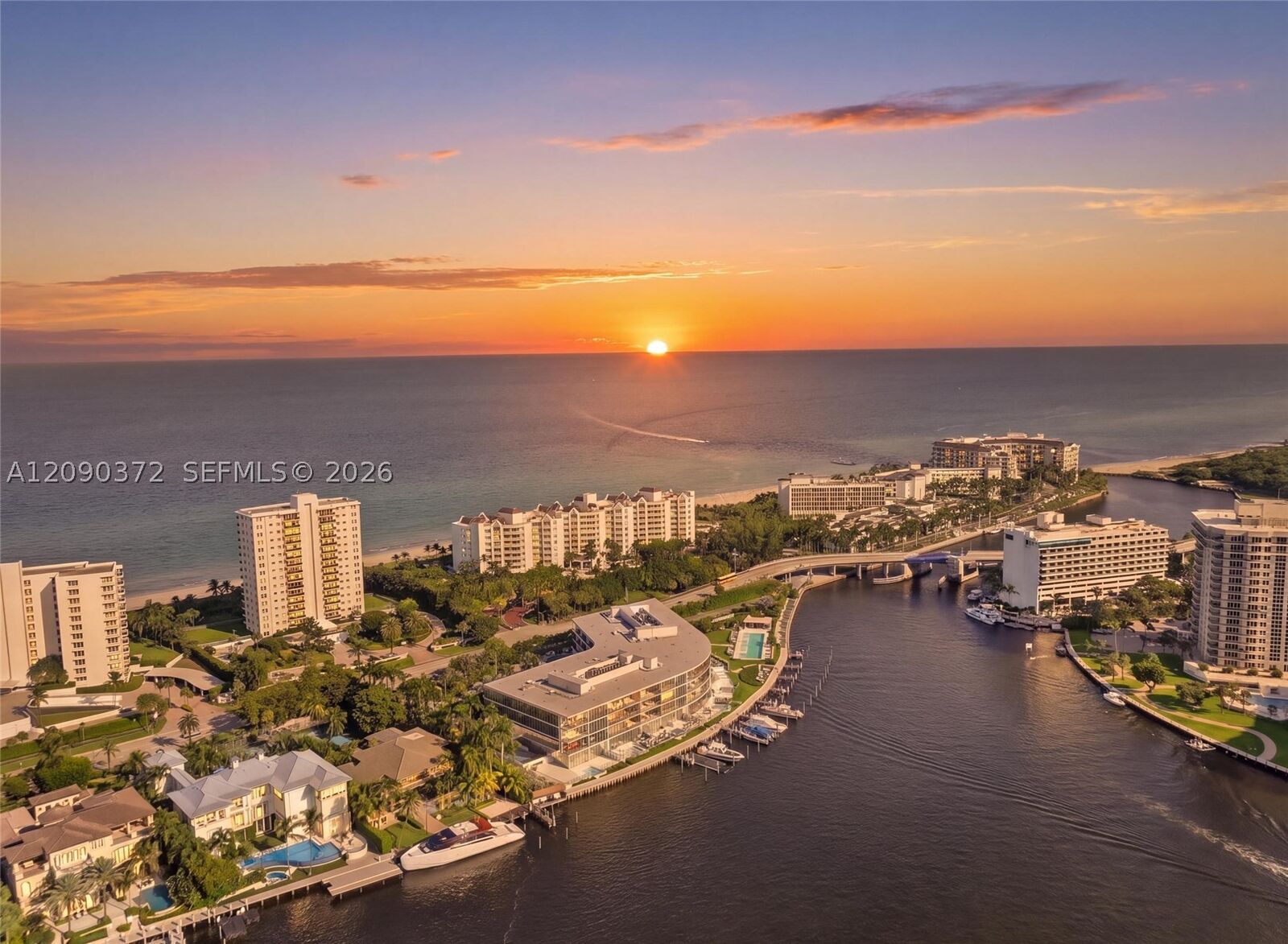 Property Photo: 725 S Ocean Blvd 105 FL 33432