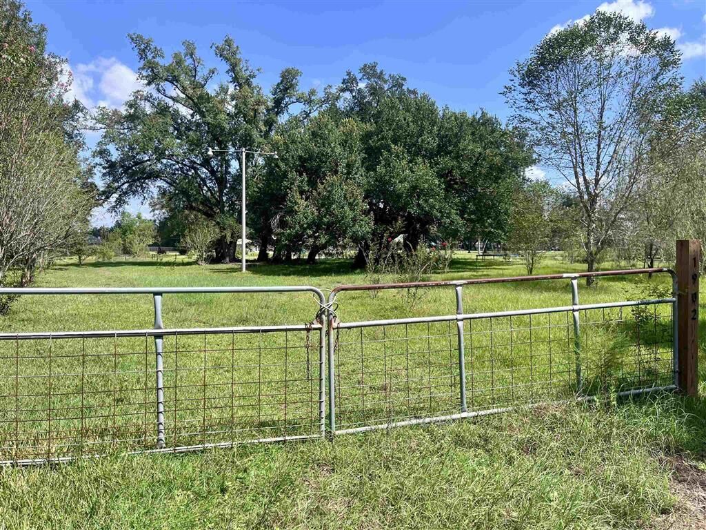 Property Photo: 1902 Jacobson Road LA 70665