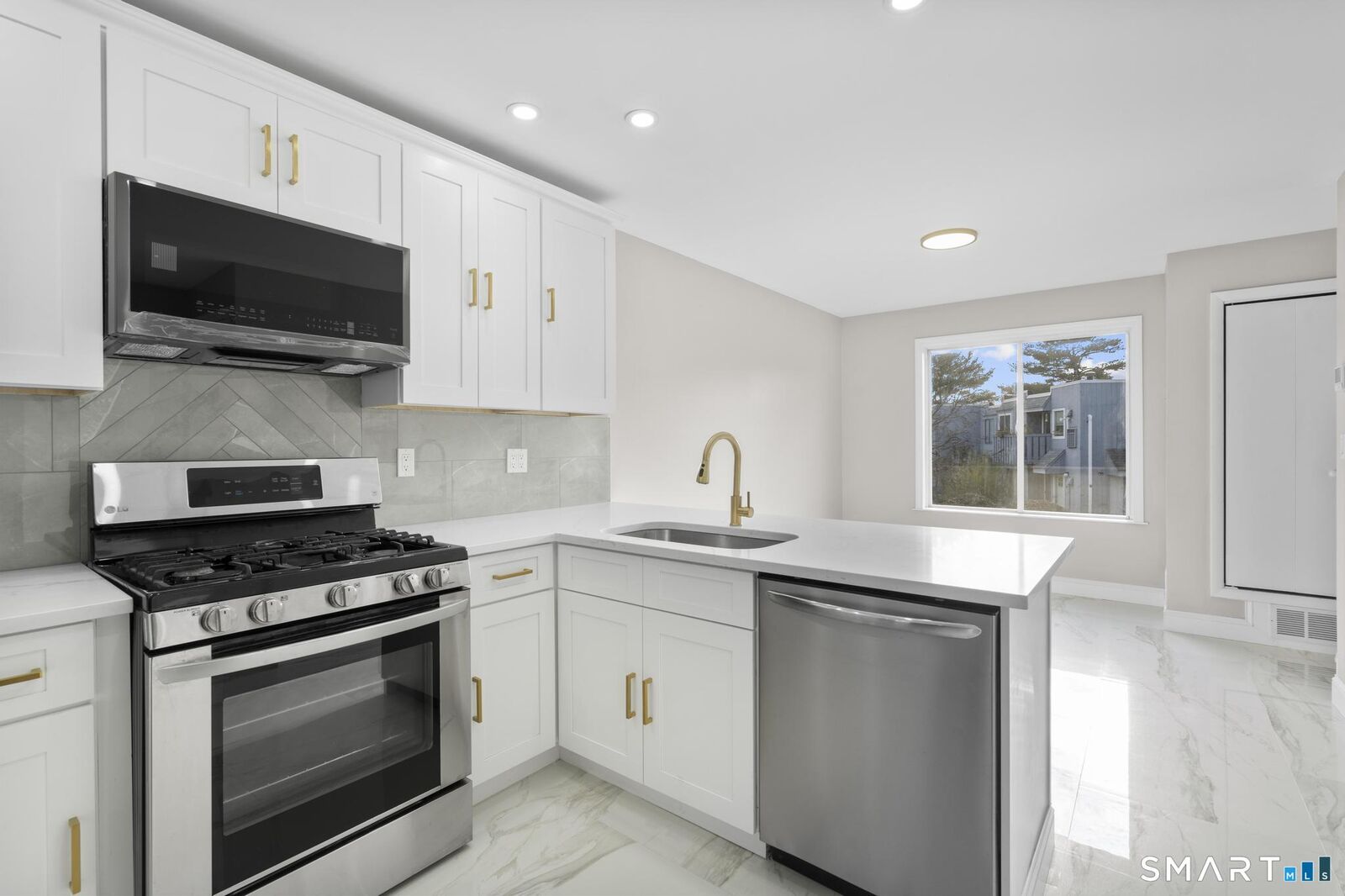Property Photo: 23 Birch Lane H CT 06513