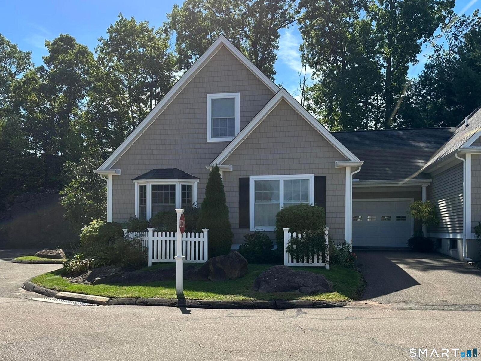 Property Photo: 62 Allison Way 62 CT 06512