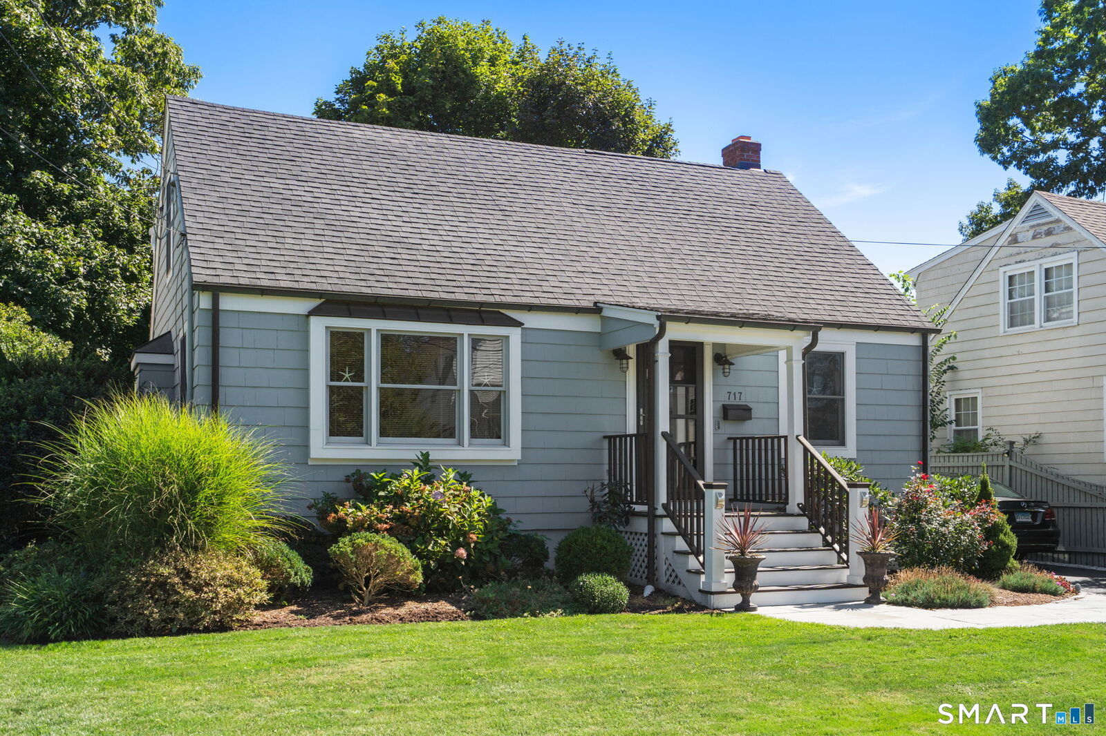 Property Photo:  717 Riverside Drive  CT 06824 
