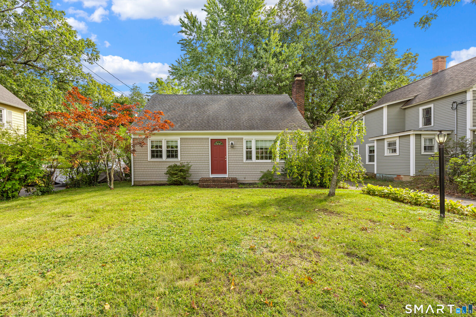 Property Photo:  19 Oak Street  CT 06492 