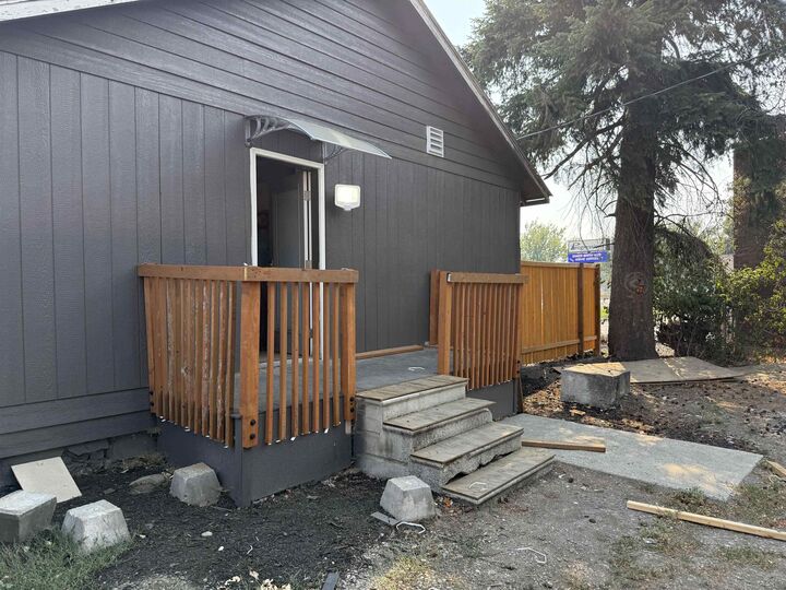 Property Photo: 2927 E Mission Ave WA 99202