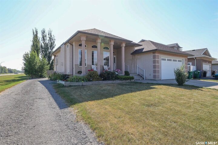 Property Photo:  78 Woods Crescent  SK S4L 1C5 