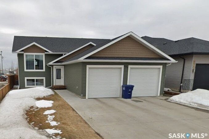 Property Photo: 301 Haichert Street W SK S0K 4S0