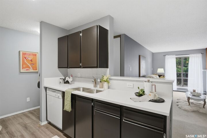 Property Photo:  122 Edinburgh Place 326  SK S7H 5J7 
