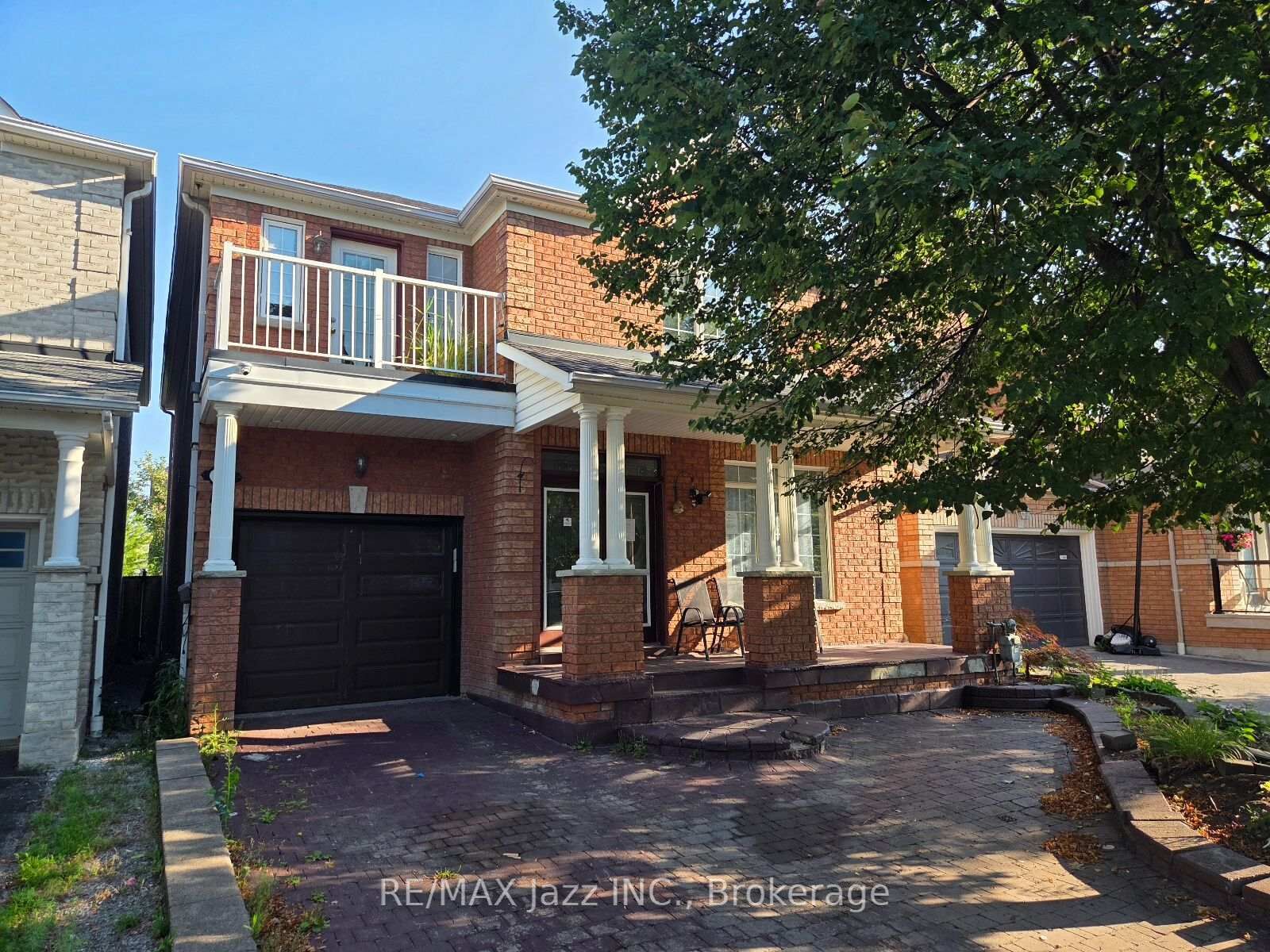 Property Photo:  32 Dent Street  ON L1T 4G1 