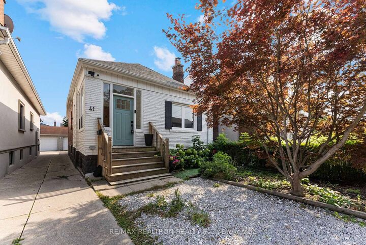 Property Photo:  41 Ashbury Avenue  ON M6E 1V6 