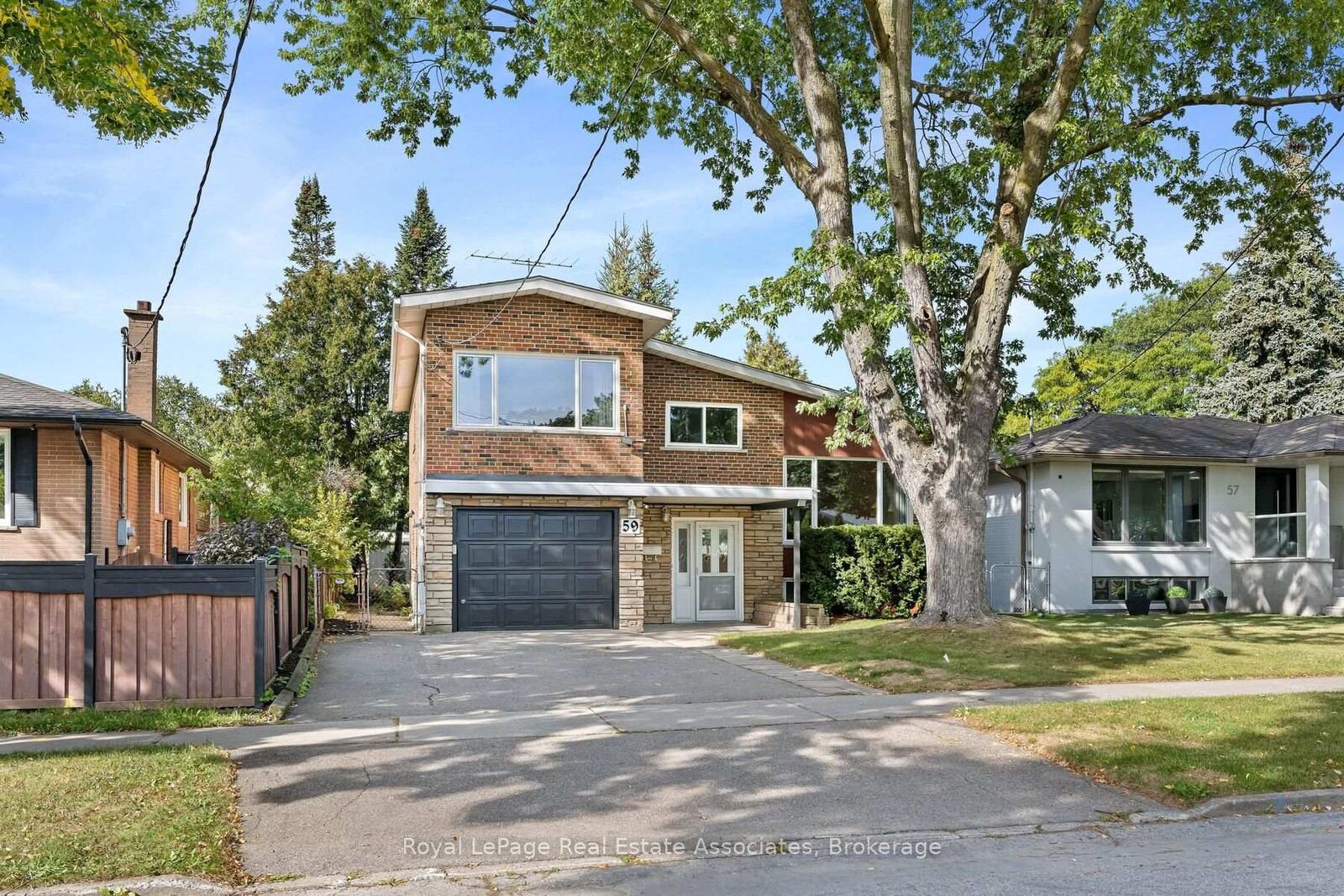 Property Photo:  59 Alanmeade Crescent  ON M9B 2H2 