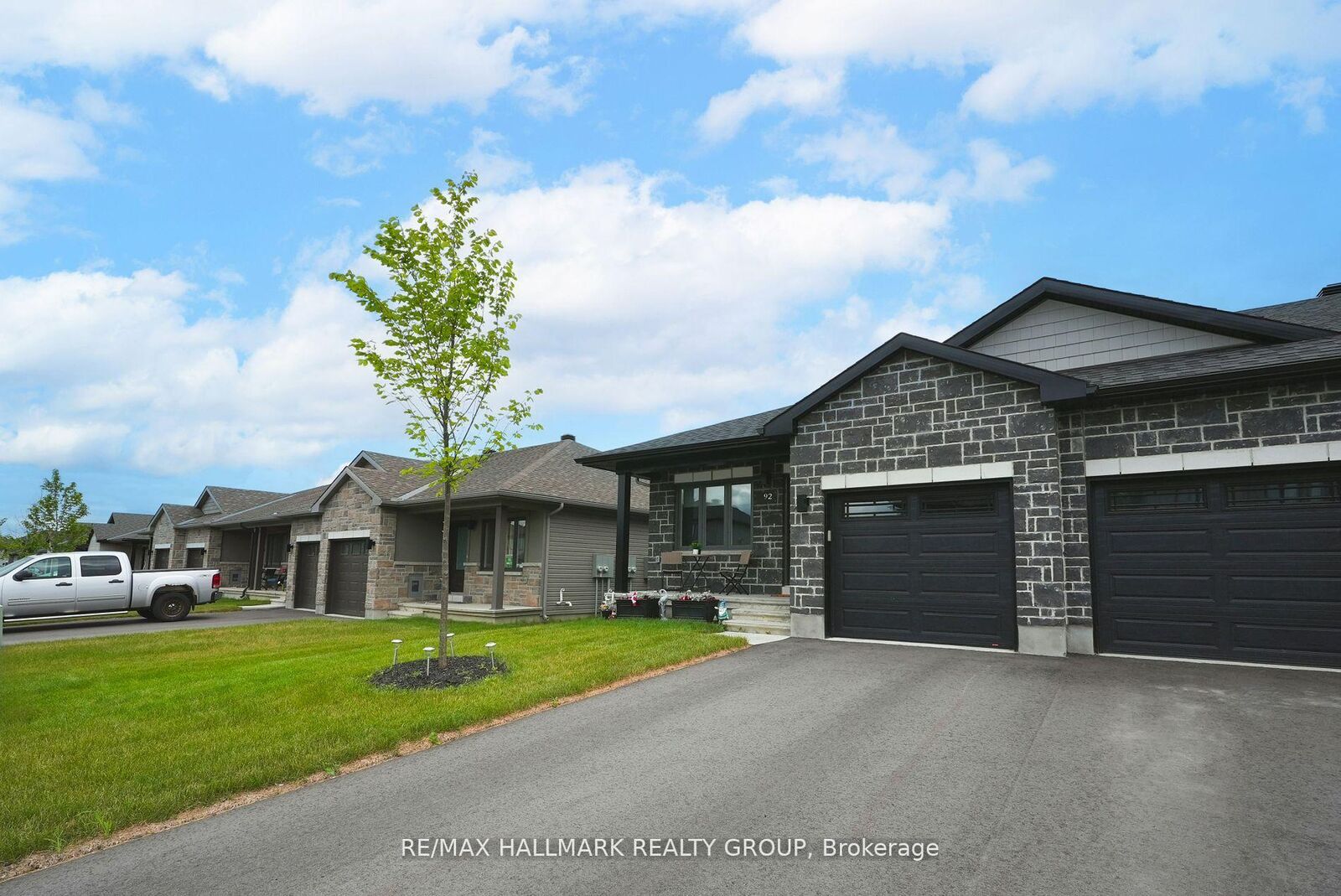 Property Photo:  92 Seabert Drive  ON K7S 0K1 