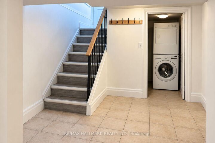 Property Photo: 102 Murray Drive Bsmt ON L4G 2C5