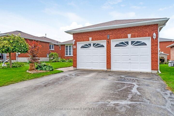 Property Photo:  32 Carter Crescent  ON L3V 7S2 