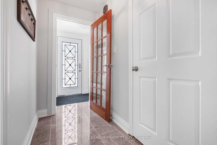 Property Photo:  95 River Road  ON L6X 0A9 