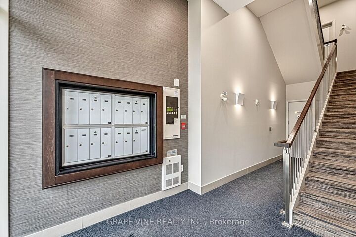 Property Photo:  190 Boundstone Way 105  ON K2T 0M9 