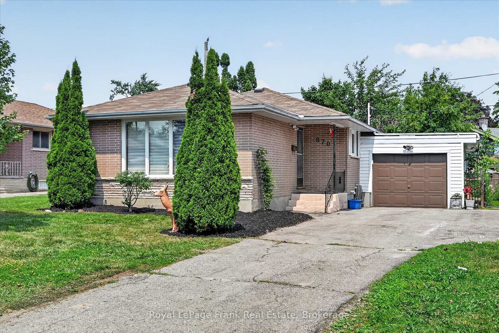 Property Photo:  870 Hemlock Street  ON K9H 6C9 