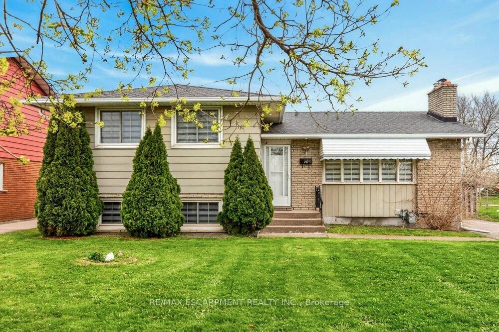 Property Photo: 20 St. Charles Drive ON L2V 2W4