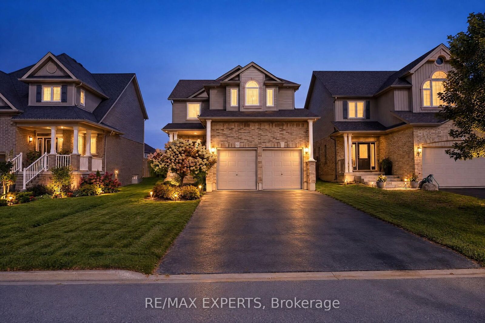 Property Photo:  18 Arnold Crescent  ON L3W 0P9 