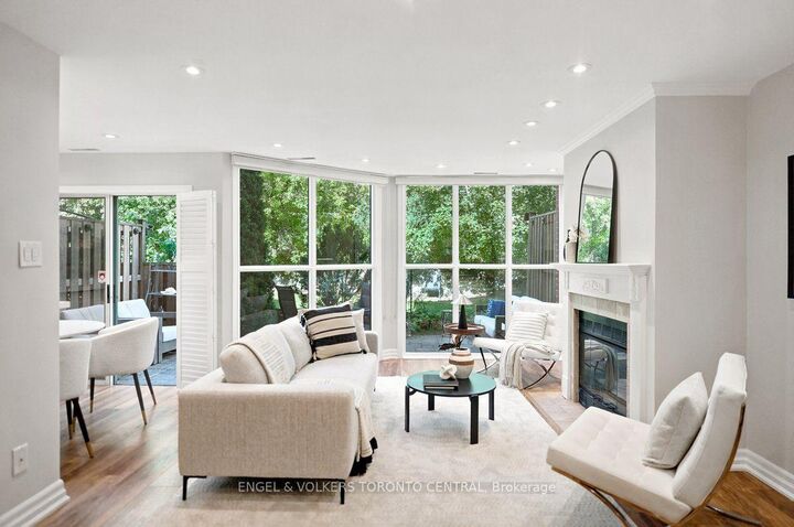 Property Photo:  100 Arbors Lane Th18  ON L4L 3Z2 