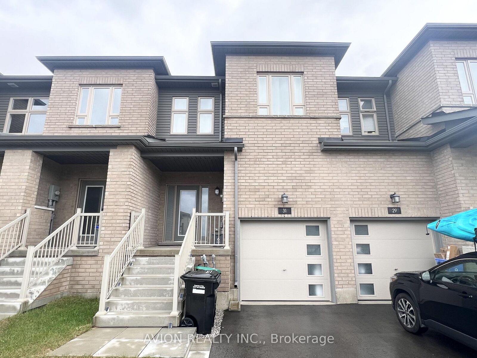 Property Photo:  31 Gateway Drive  ON L9J 0V5 
