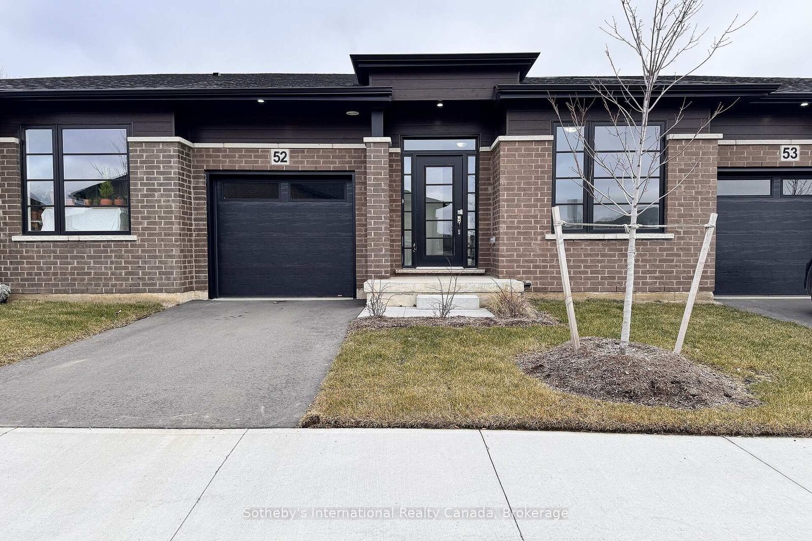 Property Photo:  550 Grey Street 52  ON N3S 0C4 