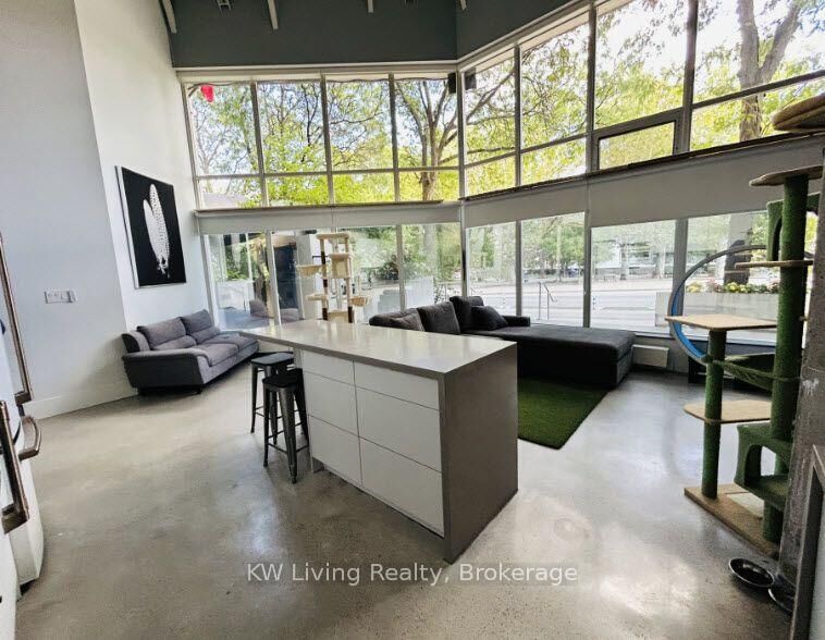 Property Photo:  66 Bay Street S 105  ON L8P 4Z6 