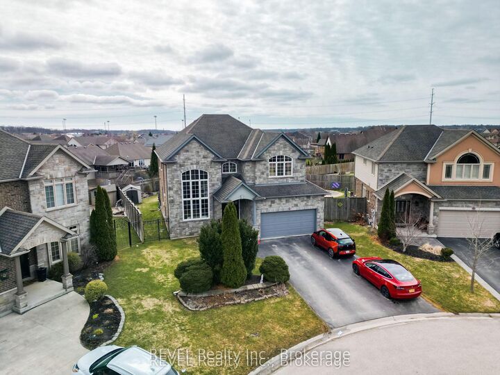 Property Photo:  6600 Richard Crescent  ON L2H 0A9 