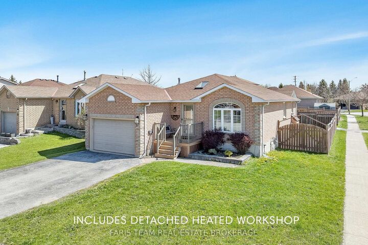 Property Photo:  57 Wessenger Drive  ON L4N 8P8 