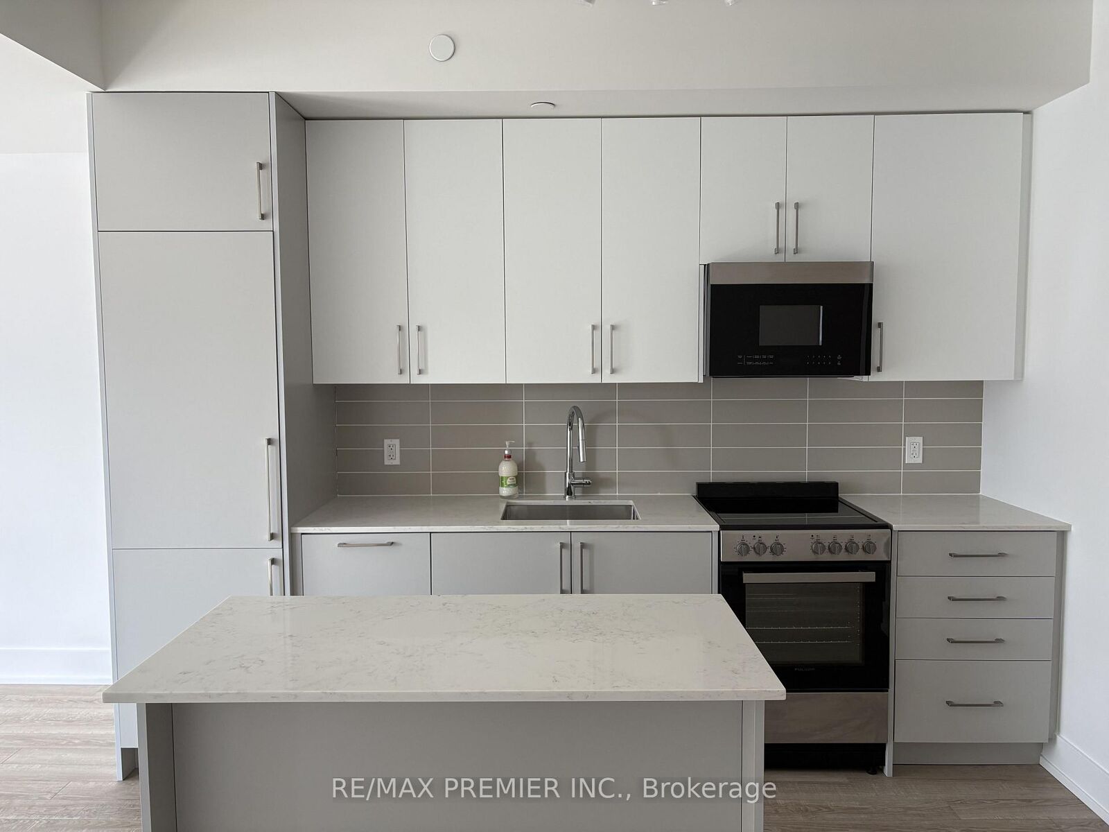 Property Photo:  2075 King Road 219  ON L7B 0R6 