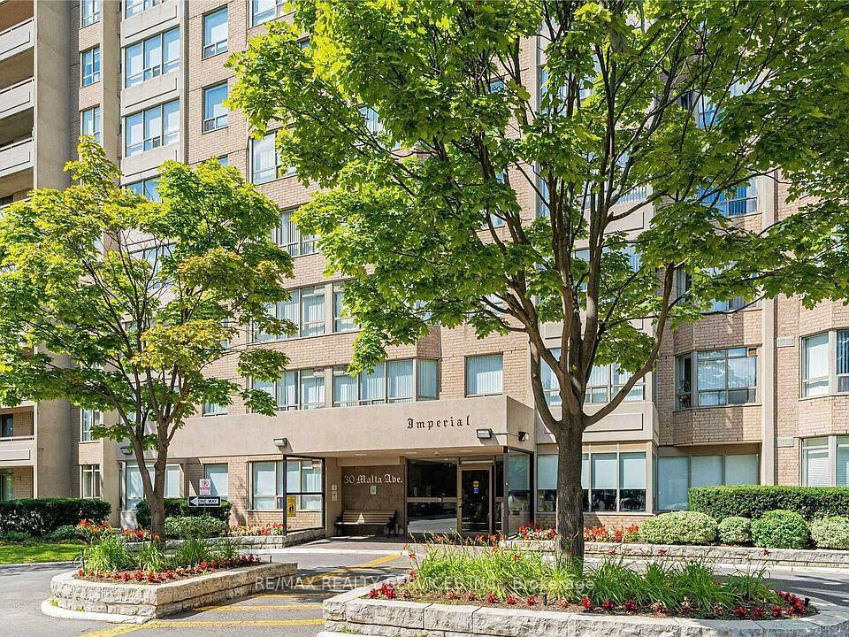 Property Photo:  30 Malta Avenue 1602  ON L6Y 4S5 