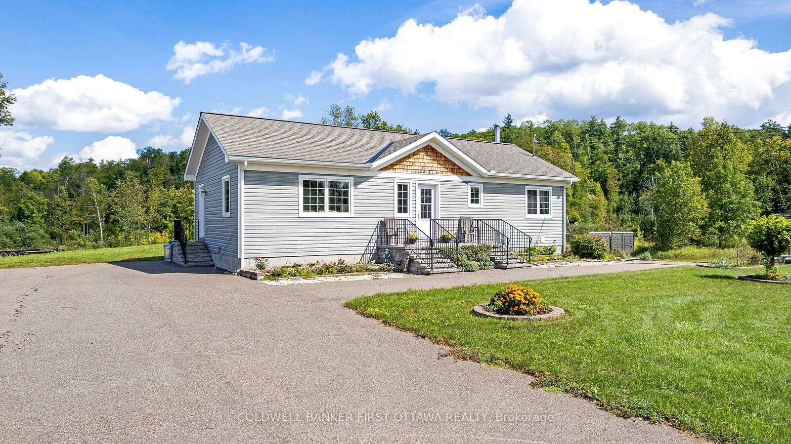 Property Photo:  8688 Highway 511 N/A  ON K0G 1K0 