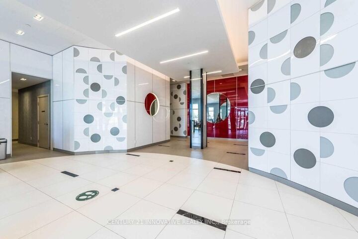 Property Photo:  30 Meadowglen Place 1610  ON M1G 0A6 