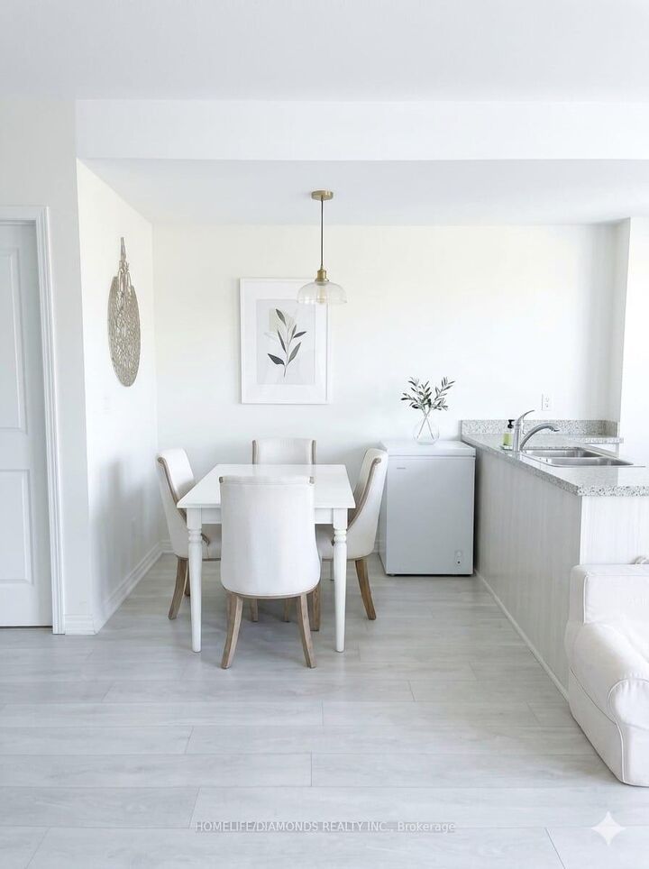 Property Photo:  40 Halliford Place 504  ON L6P 4R1 