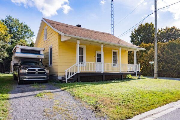 Property Photo:  24 Mechanic Street W  ON K0C 1T0 