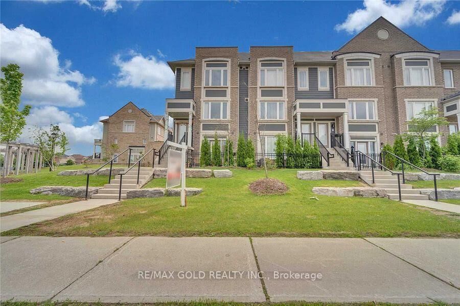 Property Photo:  250 Sunny Meadow Boulevard 53  ON L6R 3Y7 