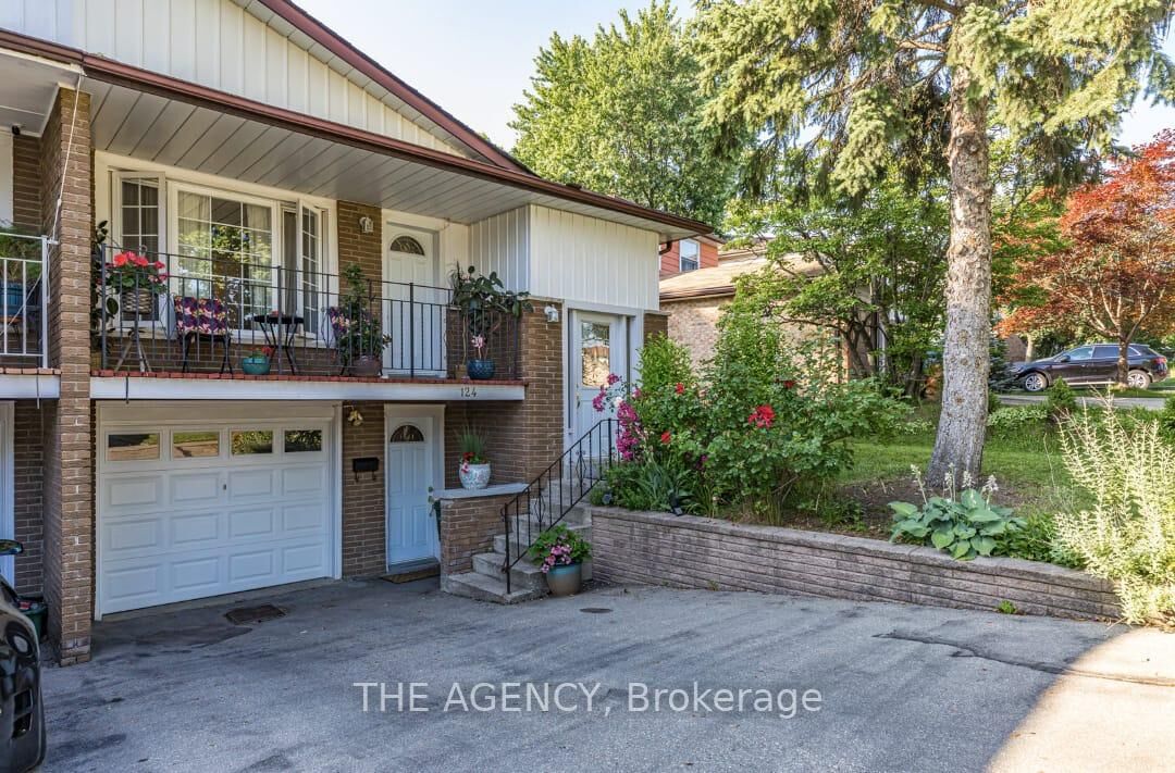 Property Photo:  124 Van Horne Avenue  ON M2J 2T1 