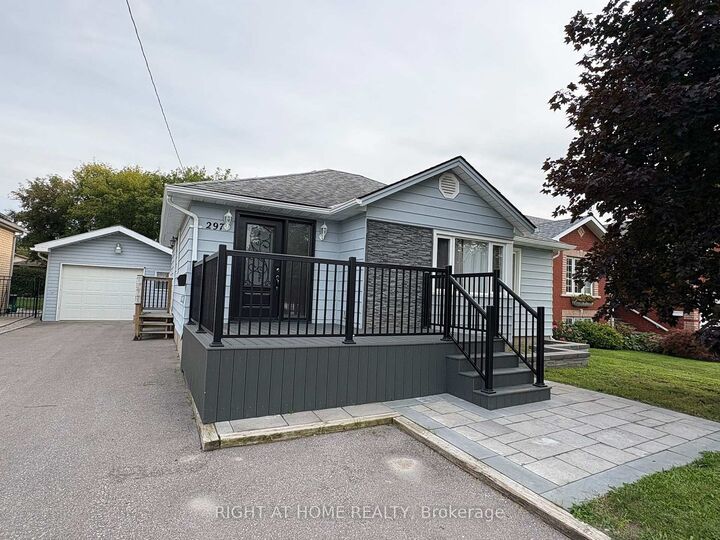 Property Photo:  297 Glenwoods Avenue  ON L4P 2X1 