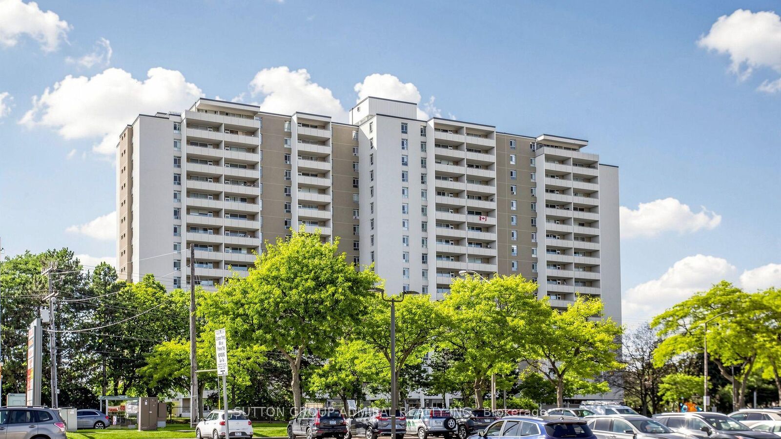 Property Photo:  2550 Pharmacy Avenue 1804  ON M1W 1H9 