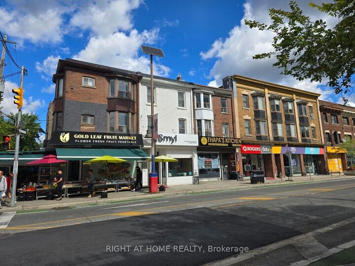 Property Photo:  608 Bloor Street W 3rd Floor  ON M6G 1K4 