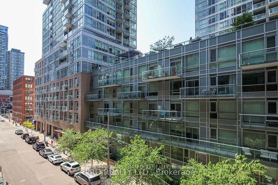 Property Photo:  21 Nelson Street 420  ON M5V 1T8 
