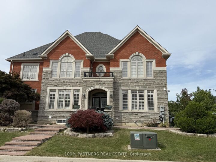 Property Photo:  56 Woodvalley Crescent  ON L6A 4J6 