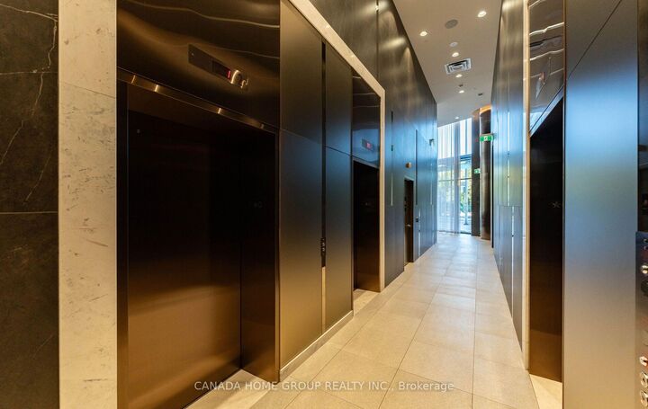 Property Photo: 575 Bloor Street E 3405 ON M4W 0B2