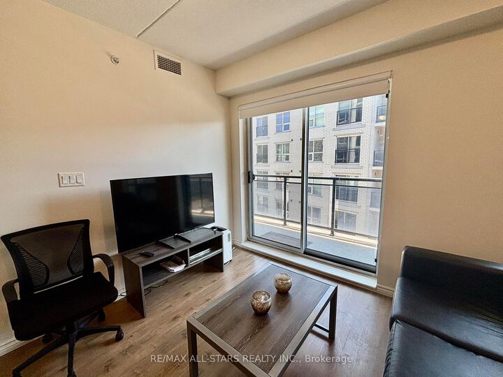 Property Photo:  275 Larch Street 307  ON N2L 3R2 