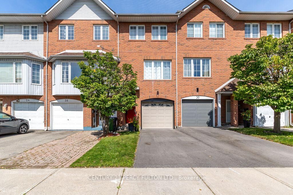 Property Photo:  28 Rumi Crescent  ON M4A 2X6 