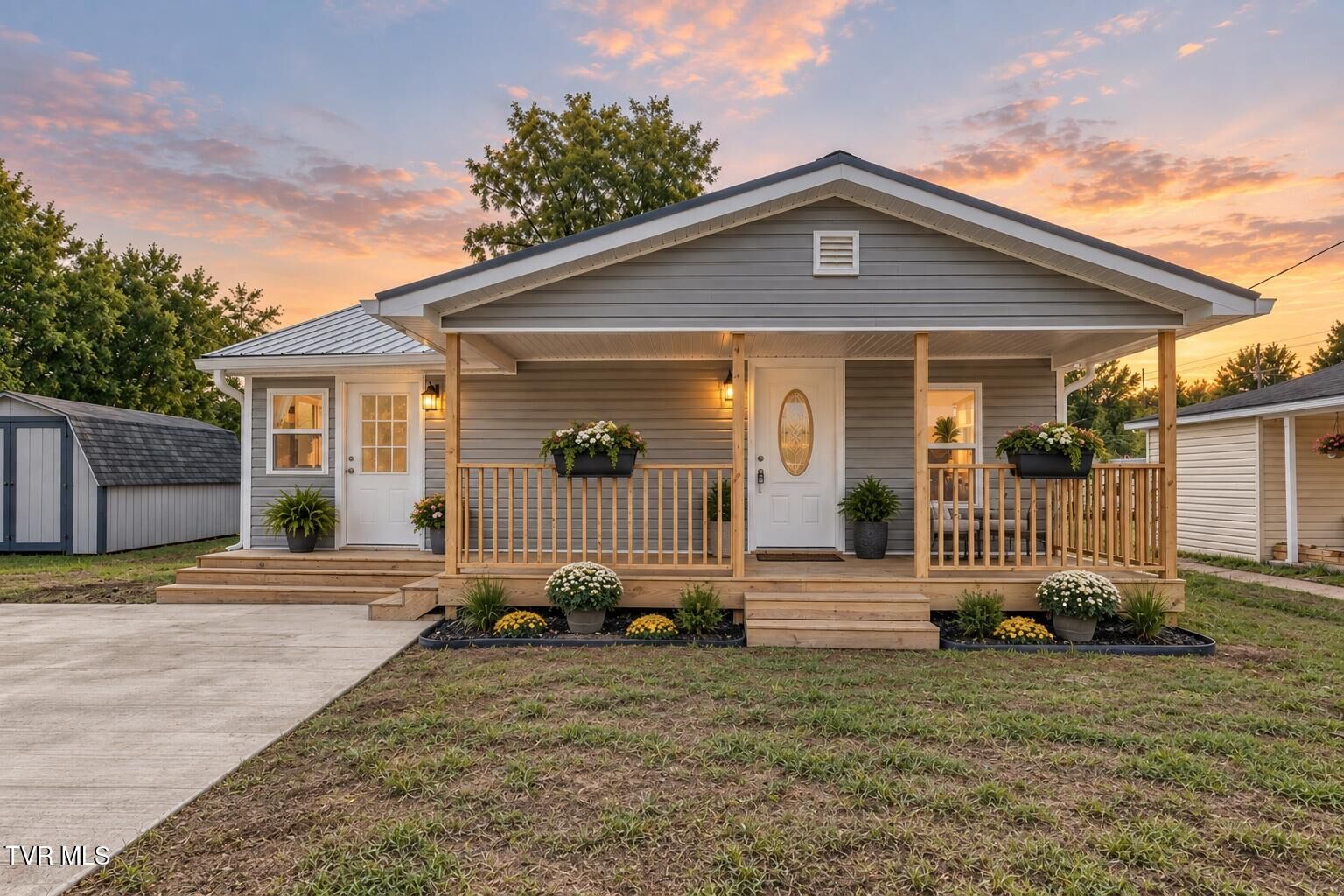 Property Photo:  806 4th Street  TN 37643 