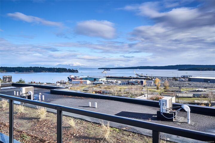 Property Photo:  45 Haliburton St #405  BC V9R 4V6 