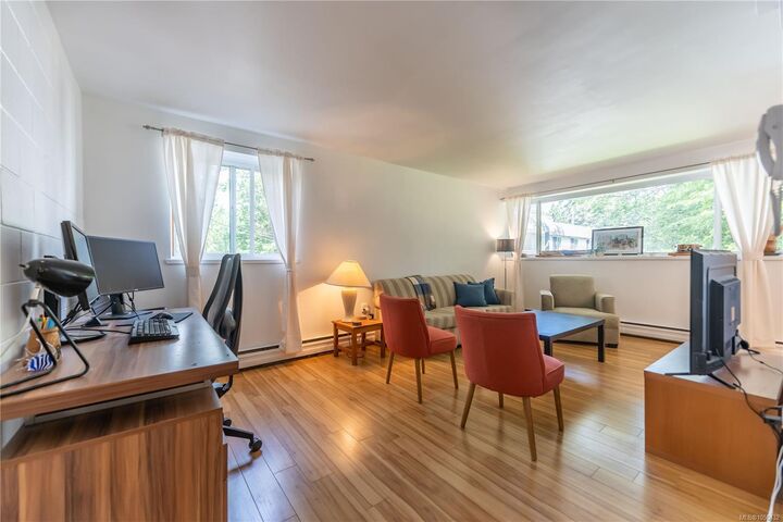 Property Photo:  1007 Bowen Rd #2107  BC V9R 2A4 