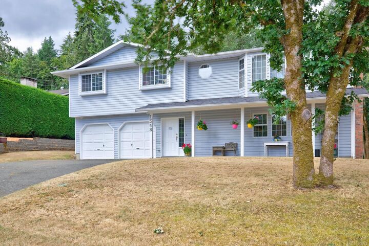 Property Photo:  1348 Oakwood Pl  BC V9L 5R3 