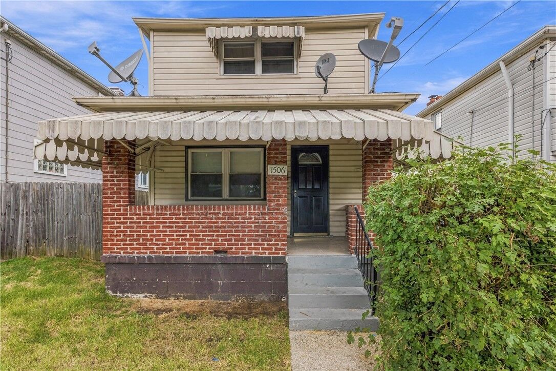 Property Photo: 1506 Pennsylvania Ave PA 15122